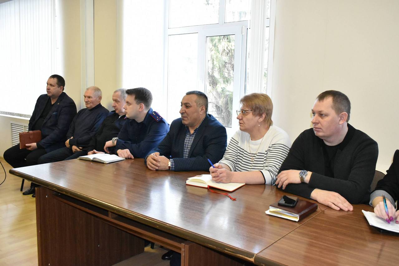 Личный приём военнослужащих проведён руководством следственного управления СК России по Саратовской области Личный приём военнослужащих проведён руководством следственного управления СК России по Саратовской области