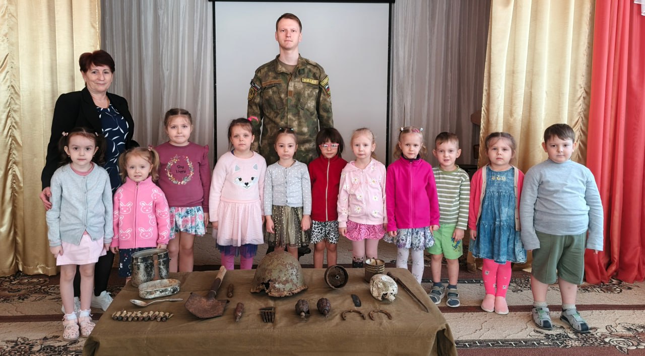 Дошкольники и школьники прикоснулись к истории в музее «Боевой славы» Дошкольники и школьники прикоснулись к истории в музее «Боевой славы»