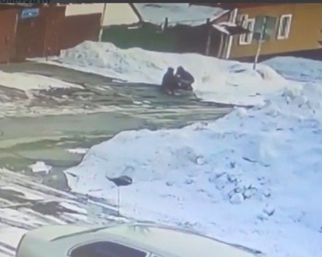 Пришла в себя и не нашла золотые украшения: в Саратове помощь пенсионерке обернулась кражей