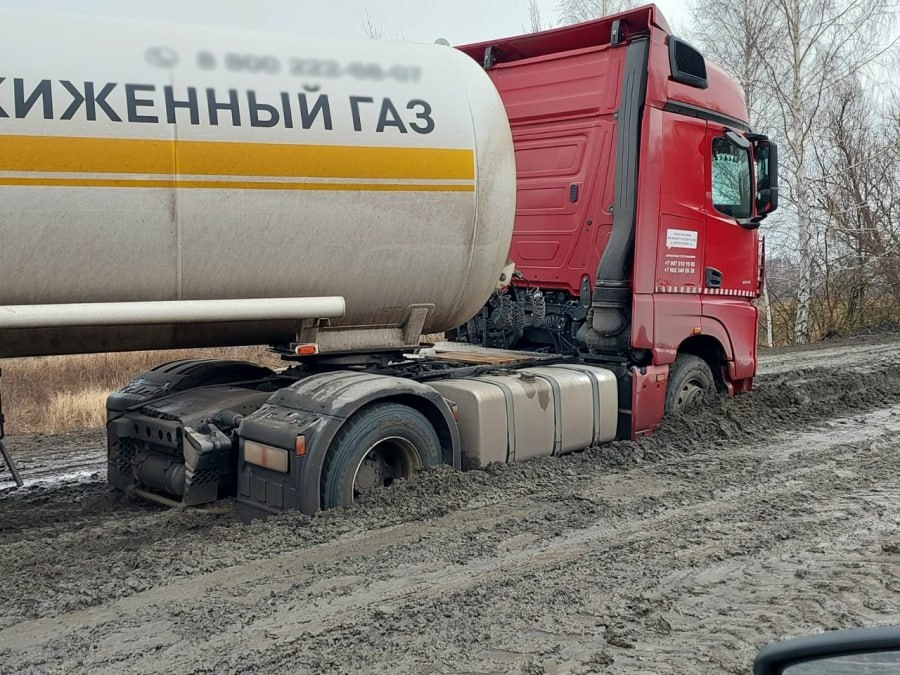 Грачевкий дорожный тупик. Где «Камаз» не пройдет, власть ногами протопчет! Грачевкий дорожный тупик. Где «Камаз» не пройдет, власть ногами протопчет!