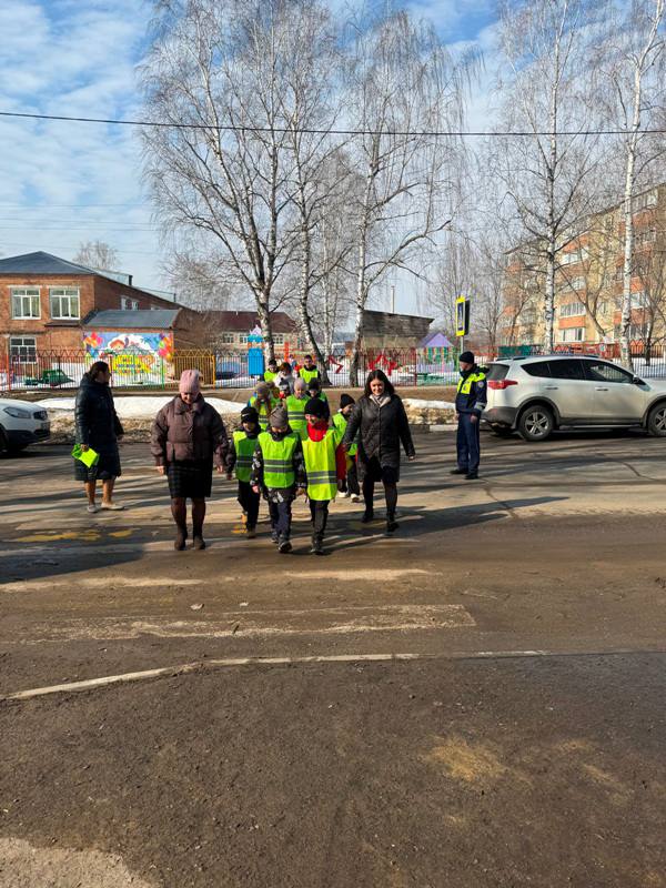 Профилактическая пешеходная экскурсия «Безопасный путь домой!» Профилактическая пешеходная экскурсия «Безопасный путь домой!»