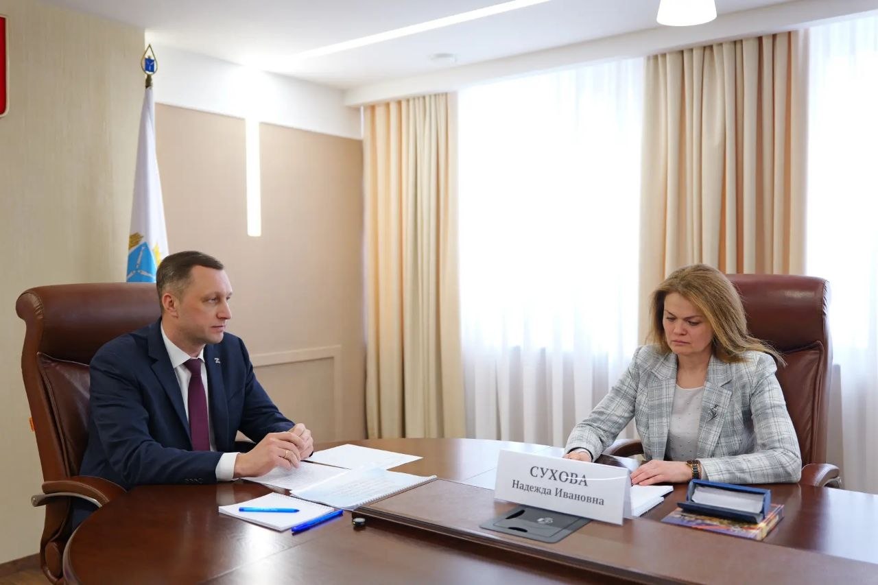 Роман Бусаргин: Провел встречу с уполномоченным по правам человека в Саратовской области Надеждой Суховой