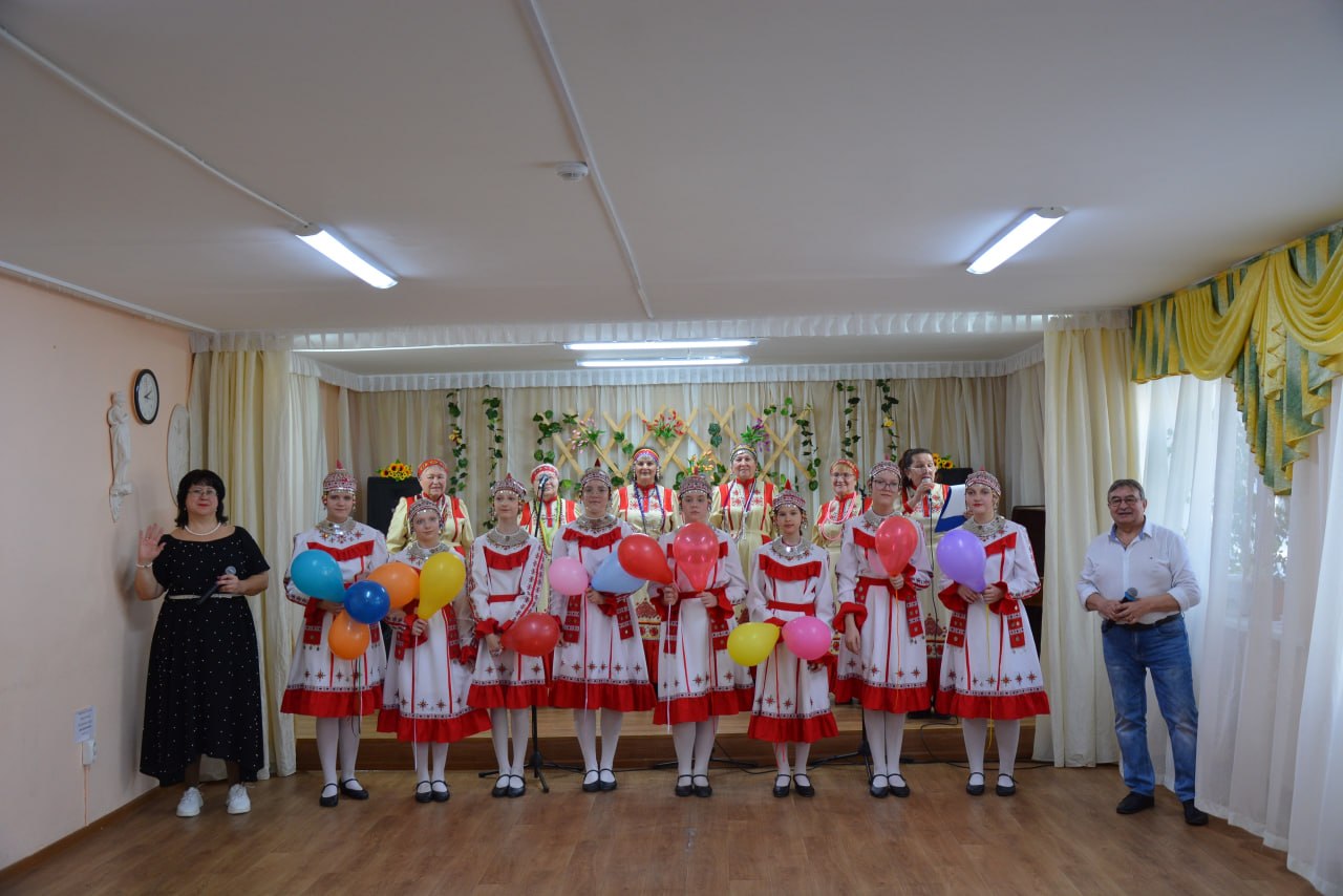 В «Балаковском ЦКР» прошел весенний концерт В «Балаковском ЦКР» прошел весенний концерт