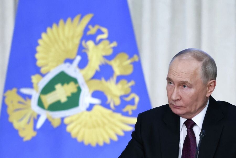 Путин призывает к ликвидации административных барьеров для бизнеса