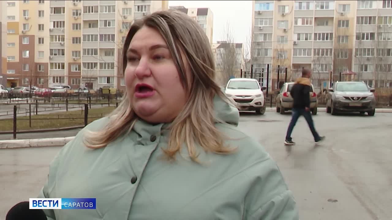 Депутаты областной и городской Дум провели выездное совещание в микрорайоне Авиатор, где застройщик возобновил подготовительные работы под очередную многоэтажку