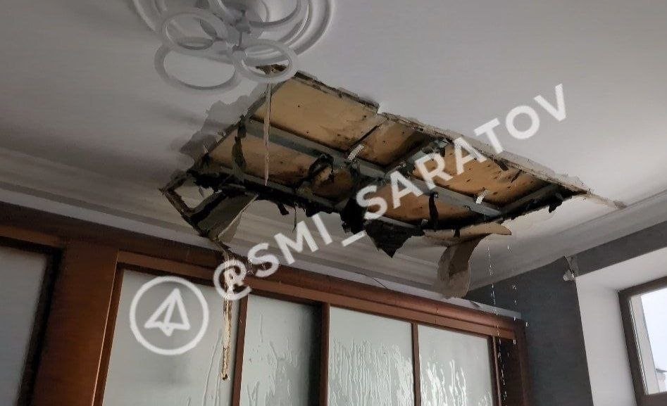 В центре Саратова рухнул потолок в «Доме Жилкоопсоюза»