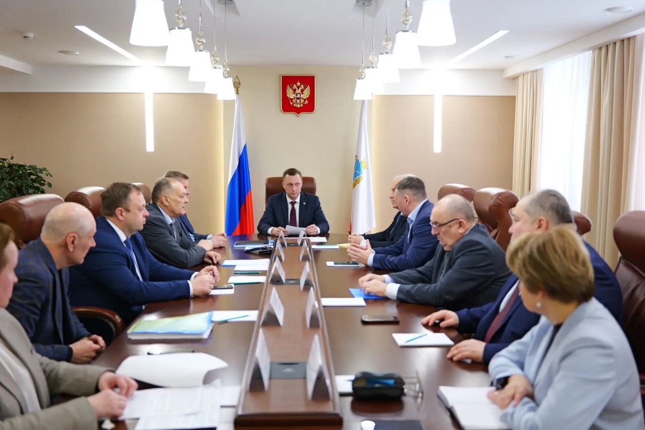 Роман Бусаргин: Для защиты интересов жителей микрорайона «Авиатор» используются все доступные в рамках закона механизмы, а также гражданские институты Роман Бусаргин: Для защиты интересов жителей микрорайона «Авиатор» используются все доступные в рамках закона механизмы, а также гражданские институты