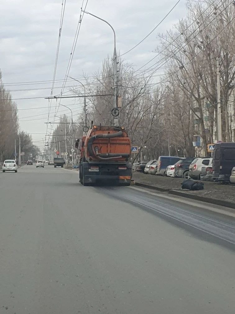 Работы по благоустройству в городе Балаково ведутся ежедневно Работы по благоустройству в городе Балаково ведутся ежедневно