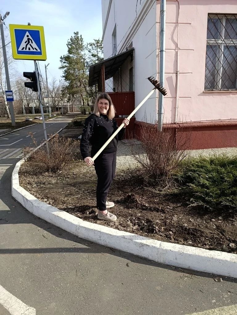 Балаково присоединился к субботникам в рамках месячника по благоустройству, объявленного губернатором Романом Бусаргиным Балаково присоединился к субботникам в рамках месячника по благоустройству, объявленного губернатором Романом Бусаргиным