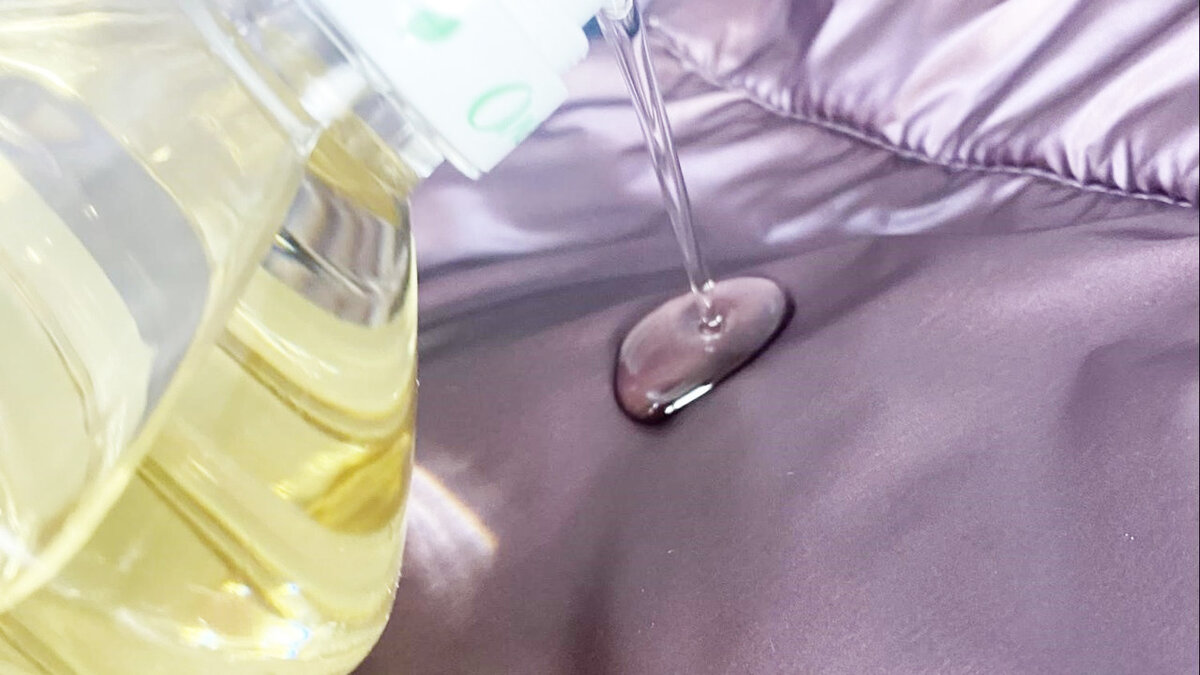 Как легко удалить жирные и масляные пятна с одежды: простые советы