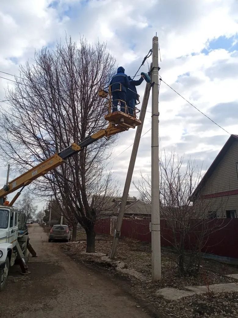Работы по благоустройству в городе Балаково ведутся ежедневно Работы по благоустройству в городе Балаково ведутся ежедневно
