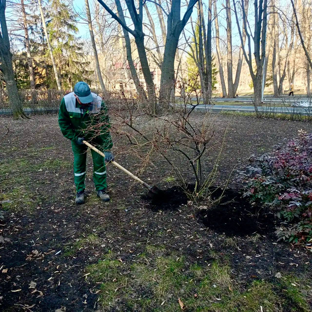 Парки и скверы города становятся ещё уютнее! Парки и скверы города становятся ещё уютнее!