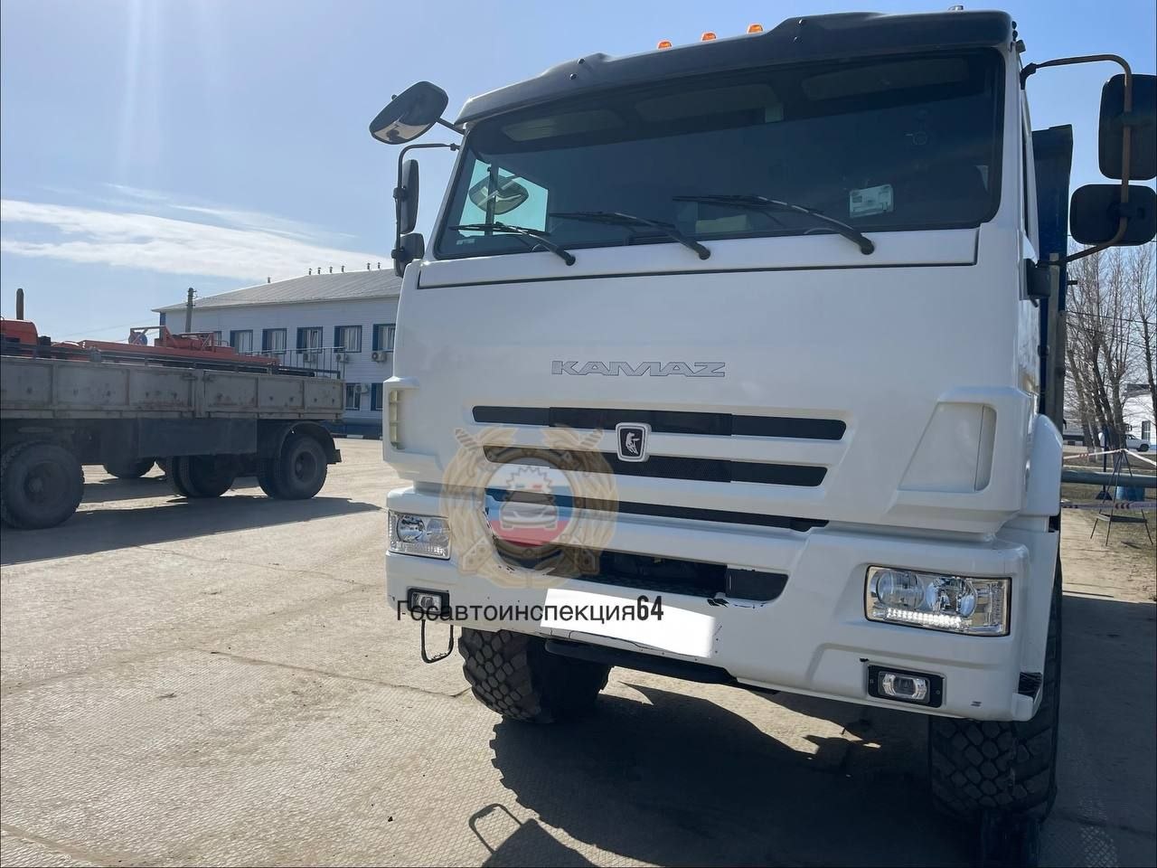 В Саратове сотрудники полиции устанавливают обстоятельства смертельного ДТП