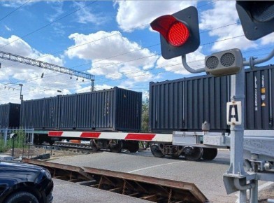 Сегодня закроют железнодорожный переезд в Саратове