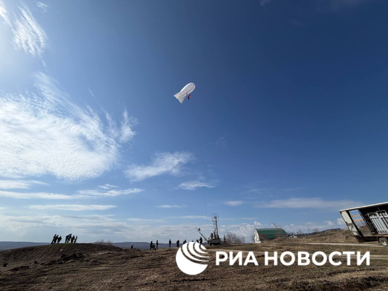 В России протестировали раздачу мобильного интернета с аэростата В России протестировали раздачу мобильного интернета с аэростата