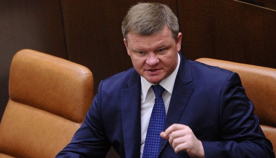 Саратовские власти ответили словами «здоров, работает» на сообщения о ДТП с вице-губернатором