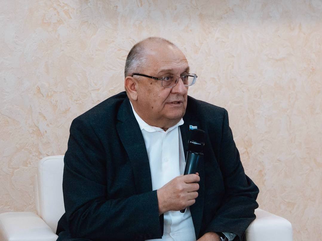 Глава города Игорь Молчанов провел встречу с молодыми сотрудниками администрации Глава города Игорь Молчанов провел встречу с молодыми сотрудниками администрации