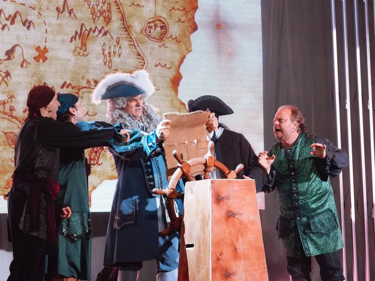 В Городском доме культуры национального творчества прошло городское праздничное мероприятие, объединившее тех, кто делает нашу жизнь ярче В Городском доме культуры национального творчества прошло городское праздничное мероприятие, объединившее тех, кто делает нашу жизнь ярче