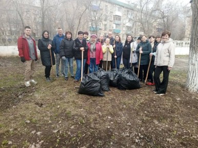 В Балаково и районе продолжаются субботники