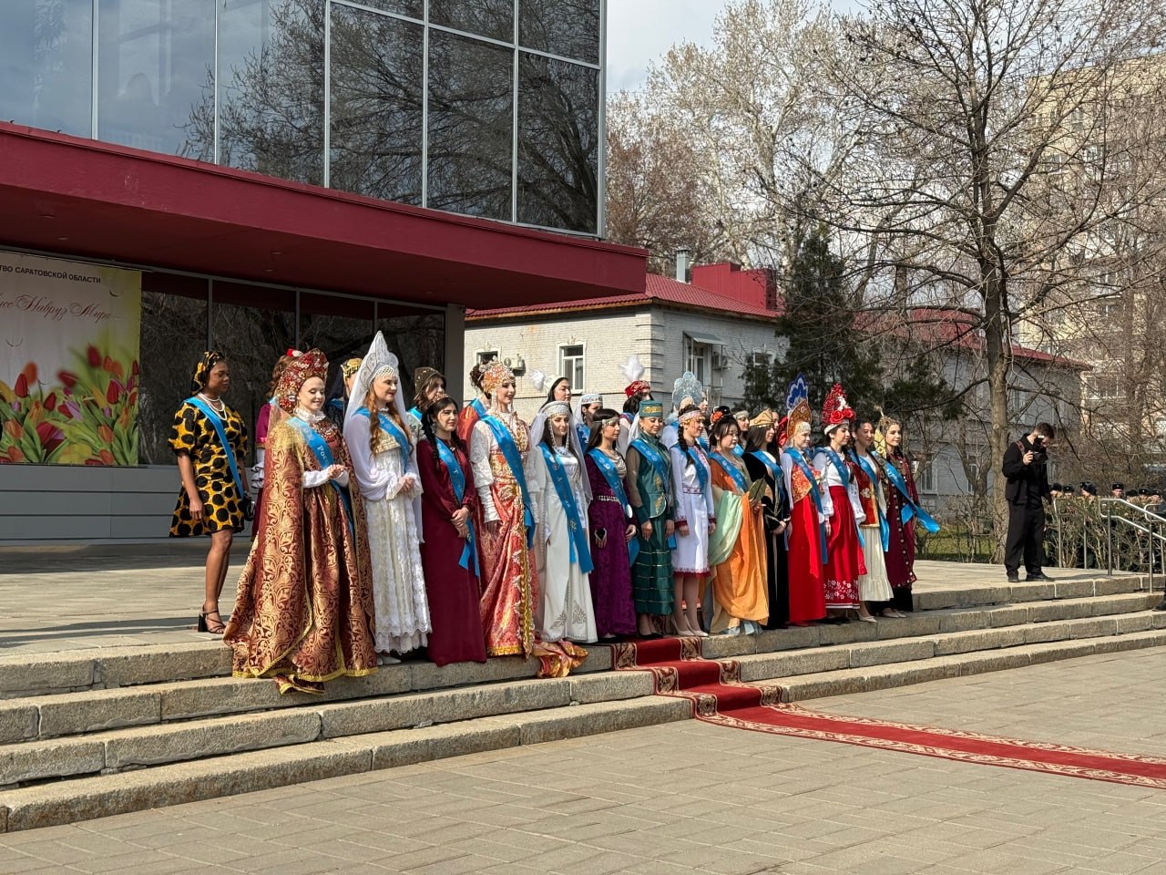 В Саратове прошел праздник дружбы и культурного многообразия В Саратове прошел праздник дружбы и культурного многообразия