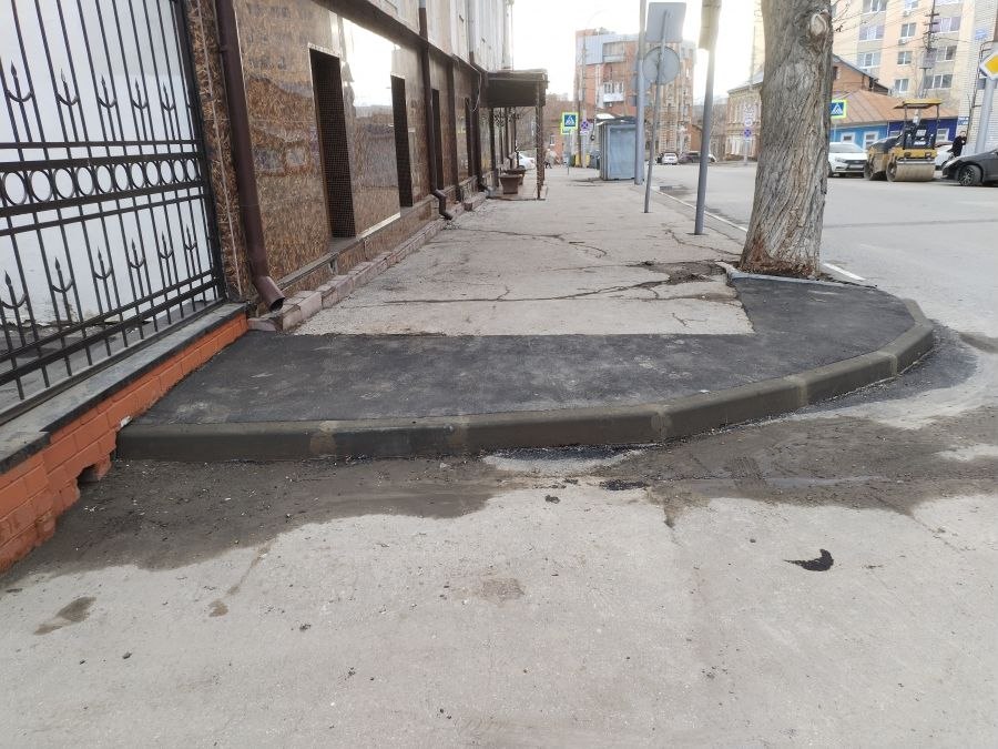 Фирма подследственного поменяла тротуар у Саратовского СУ СК? Фирма подследственного поменяла тротуар у Саратовского СУ СК?