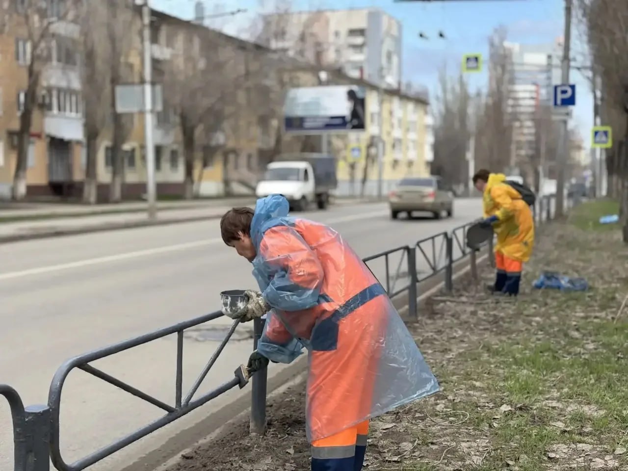 Продолжаются работы по благоустройству Продолжаются работы по благоустройству