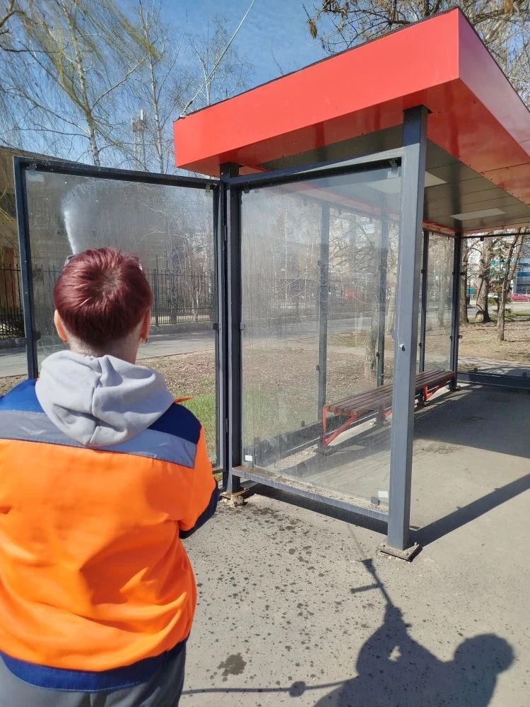 Сотрудники Комбината благоустройства ежедневно наводят порядок в городе Сотрудники Комбината благоустройства ежедневно наводят порядок в городе