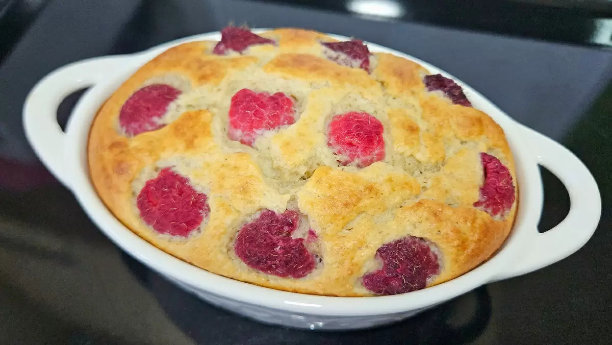 Запечённая овсянка с ягодами: новый взгляд на здоровый завтрак