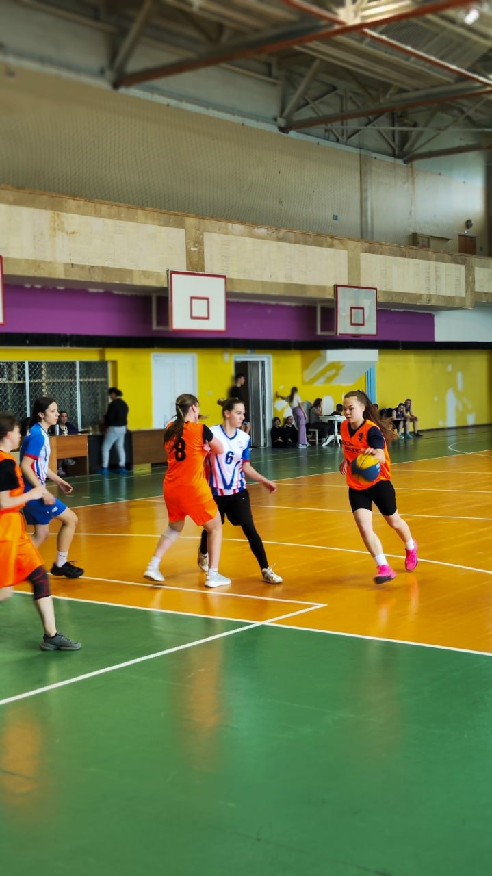 В Балаково прошли всероссийские соревнования по баскетболу В Балаково прошли всероссийские соревнования по баскетболу