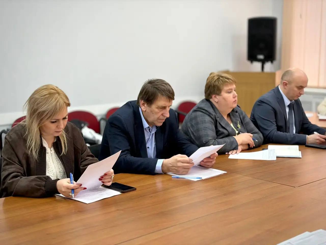 В комитете дорожного хозяйства обсудили комплексный подход к ремонту дорог в 2026 году В комитете дорожного хозяйства обсудили комплексный подход к ремонту дорог в 2026 году