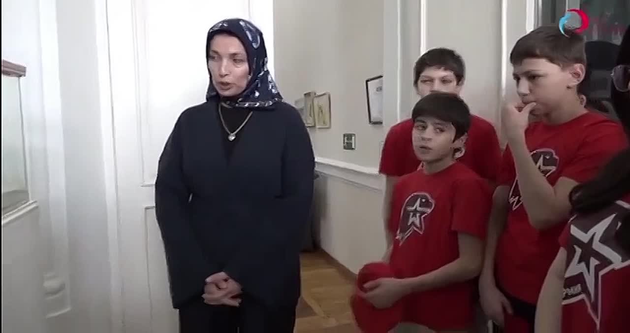 Офицеры 522 военного следственного отдела СК России провели культурно-просветительское мероприятие с юнармейцами МКОУ «Средняя общеобразовательная школа № 2 г. Буйнакска» в Буйнакском историко-краеведческом музее