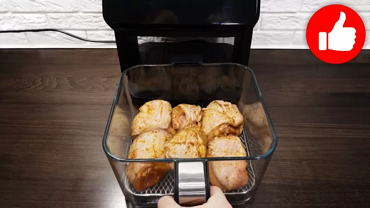 Вкусные куриные бедрышки в аэрогриле: идеальный выбор для обеда и ужина