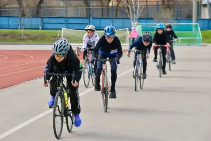 В Саратове в рамках празднования Дня космонавтики прошли велогонки