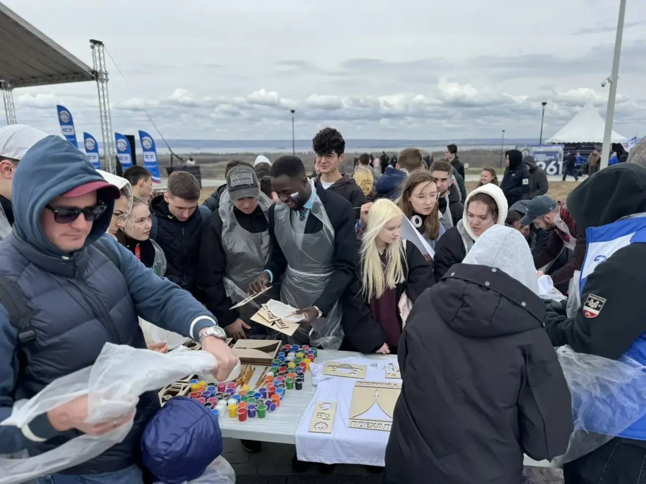 В честь 65-летия первого полета человека в космос на площадках Парка покорителей космоса проходят масштабные праздничные мероприятия В честь 65-летия первого полета человека в космос на площадках Парка покорителей космоса проходят масштабные праздничные мероприятия