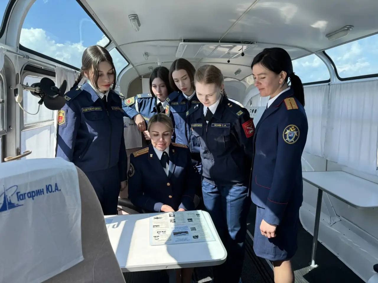 Сотрудники следственного управления СК России по Саратовской области и кадеты посетили Парк покорителей космоса имени Юрия Алексеевича Гагарина Сотрудники следственного управления СК России по Саратовской области и кадеты посетили Парк покорителей космоса имени Юрия Алексеевича Гагарина