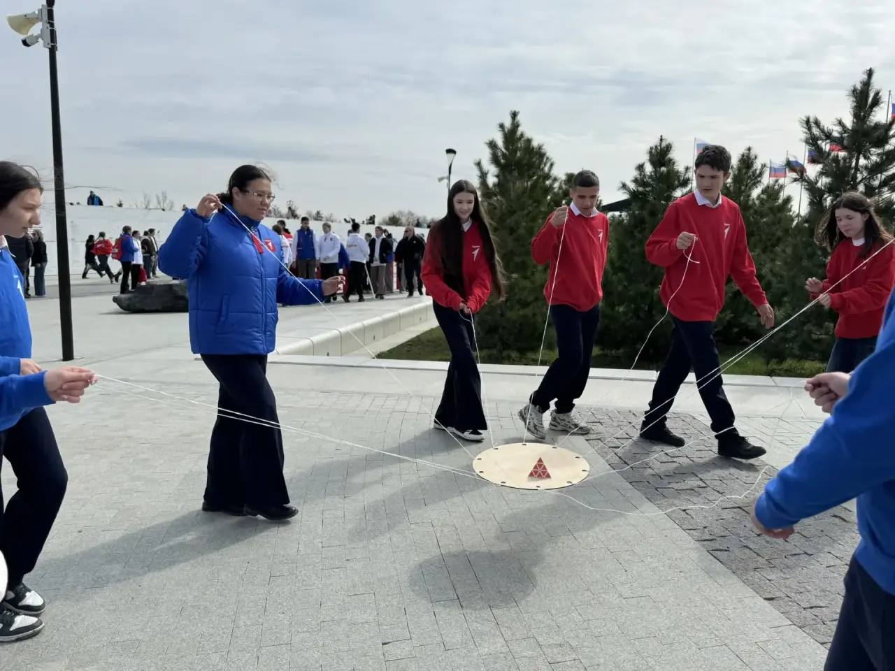В честь 65-летия первого полета человека в космос на площадках Парка покорителей космоса проходят масштабные праздничные мероприятия В честь 65-летия первого полета человека в космос на площадках Парка покорителей космоса проходят масштабные праздничные мероприятия