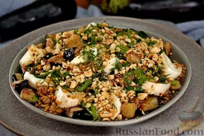 Новые кулинарные шедевры: 10 салатов, которые стоит попробовать в этом году