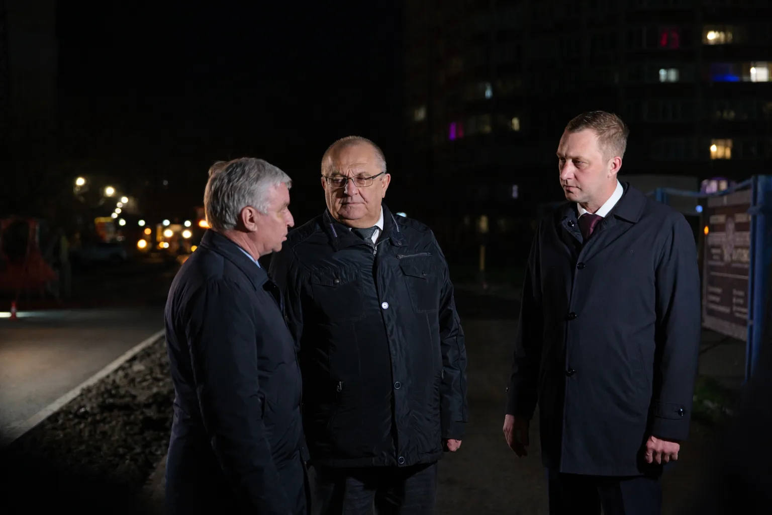 Роман Бусаргин: В Саратове в рамках выделенного муниципалитету из областного бюджета дополнительного финансирования в 1 млрд рублей в этом году будет отремонтировано 30 км дорог Роман Бусаргин: В Саратове в рамках выделенного муниципалитету из областного бюджета дополнительного финансирования в 1 млрд рублей в этом году будет отремонтировано 30 км дорог