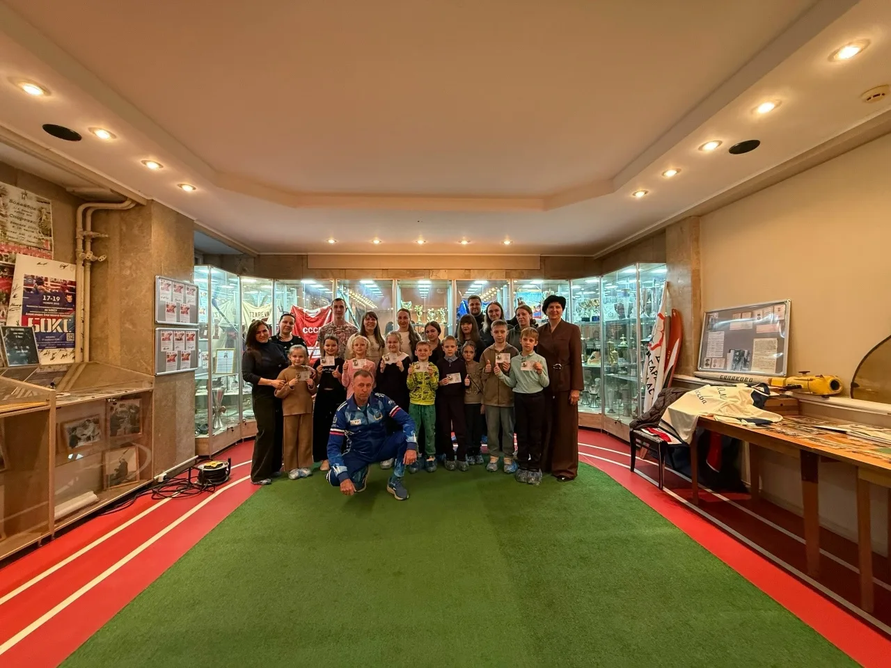 Будущим школьникам вручили знаки ГТО Будущим школьникам вручили знаки ГТО