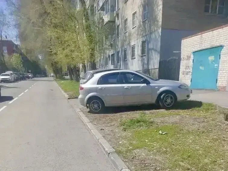 Машинам не место на зеленой зоне Машинам не место на зеленой зоне