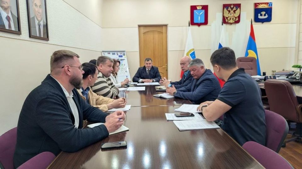 Обсудили благоустройство общественных и дворовых территорий, которые выполняются в рамках национального проекта «Формирование комфортной городской среды»