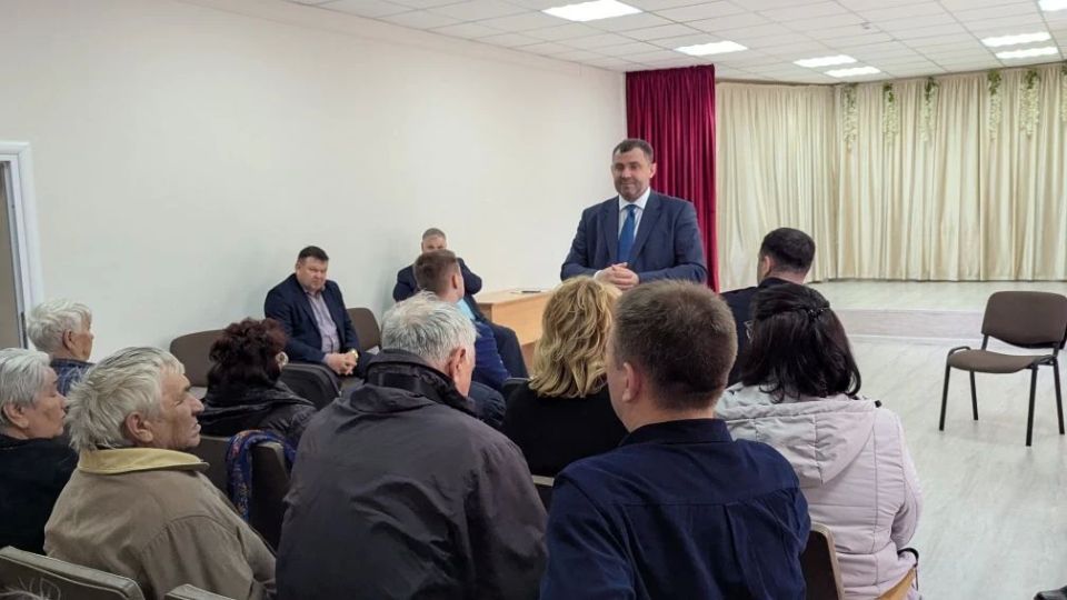 Провели встречу с жителями села Андреевка