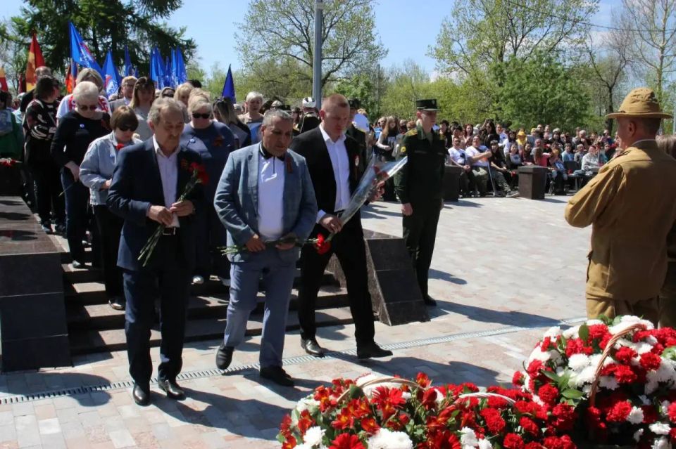 В Парке Победы на мемориале увековечили 200 имен героев СВО В Парке Победы на мемориале увековечили 200 имен героев СВО