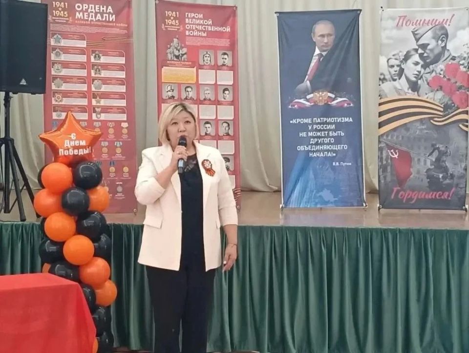 Сегодня в школе № 29 им. А.И. Михеля состоялось знаменательное событие — торжественное открытие «Парты Героя» в честь Худобина Данила Максимовича, выпускника школы, погибшего при исполнении служебных обязанностей в ходе... Сегодня в школе № 29 им. А.И. Михеля состоялось знаменательное событие — торжественное открытие «Парты Героя» в честь Худобина Данила Максимовича, выпускника школы, погибшего при исполнении служебных обязанностей в ходе...