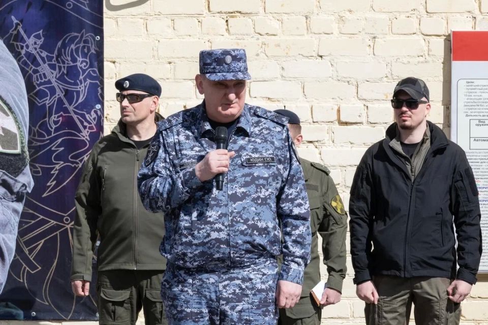 В Саратове прошли соревнования по тактической стрельбе, посвященные 10-летию со дня образования Росгвардии и 215-летию формирования войск правопорядка В Саратове прошли соревнования по тактической стрельбе, посвященные 10-летию со дня образования Росгвардии и 215-летию формирования войск правопорядка