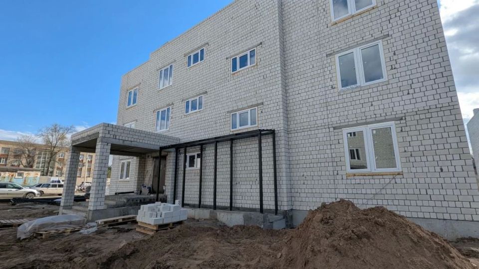 Посетили строительную площадку, где возводят дома для детей - сирот Посетили строительную площадку, где возводят дома для детей - сирот