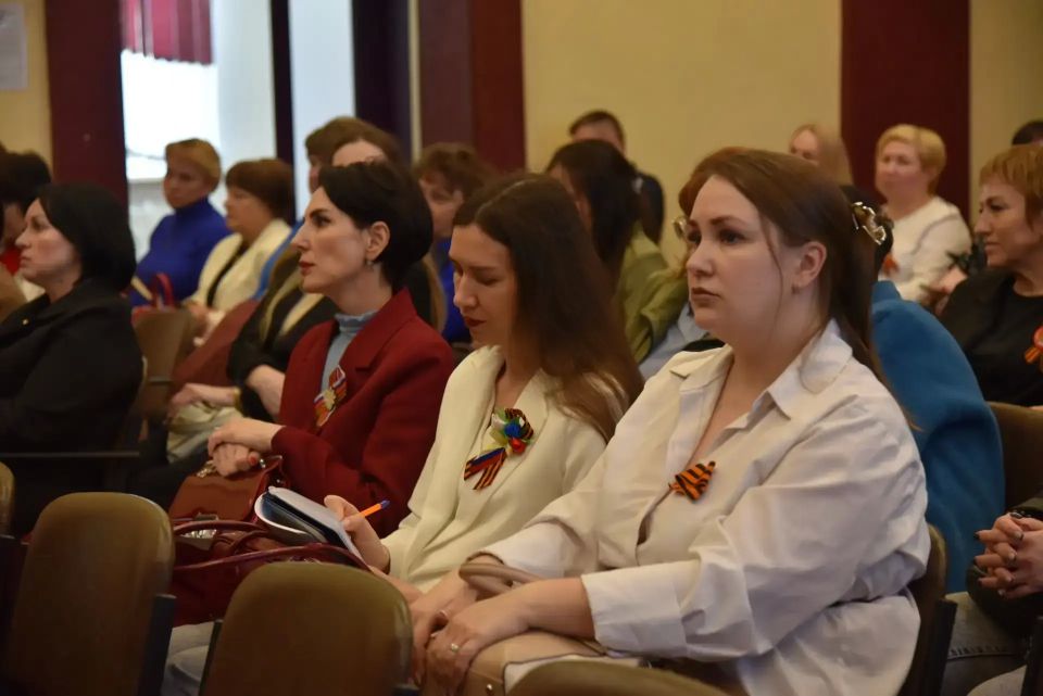 В «Губернаторском колледже» провели очередную встречу с директорами и их заместителями по воспитательной работе школ Балаково и района В «Губернаторском колледже» провели очередную встречу с директорами и их заместителями по воспитательной работе школ Балаково и района