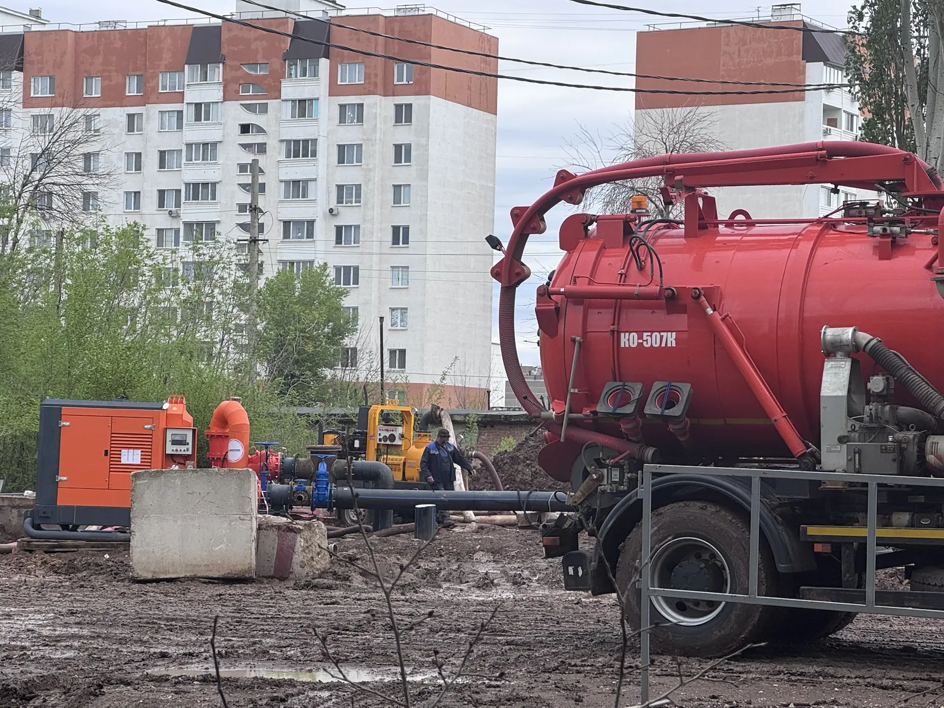 В связи с обильными осадками в ночное время сместились графики работ на объекте В связи с обильными осадками в ночное время сместились графики работ на объекте