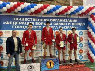 В Сызрани состоялись всероссийские соревнования по самбо среди юношей и девушек 14-16 лет, посвященные Дню Великой Победы