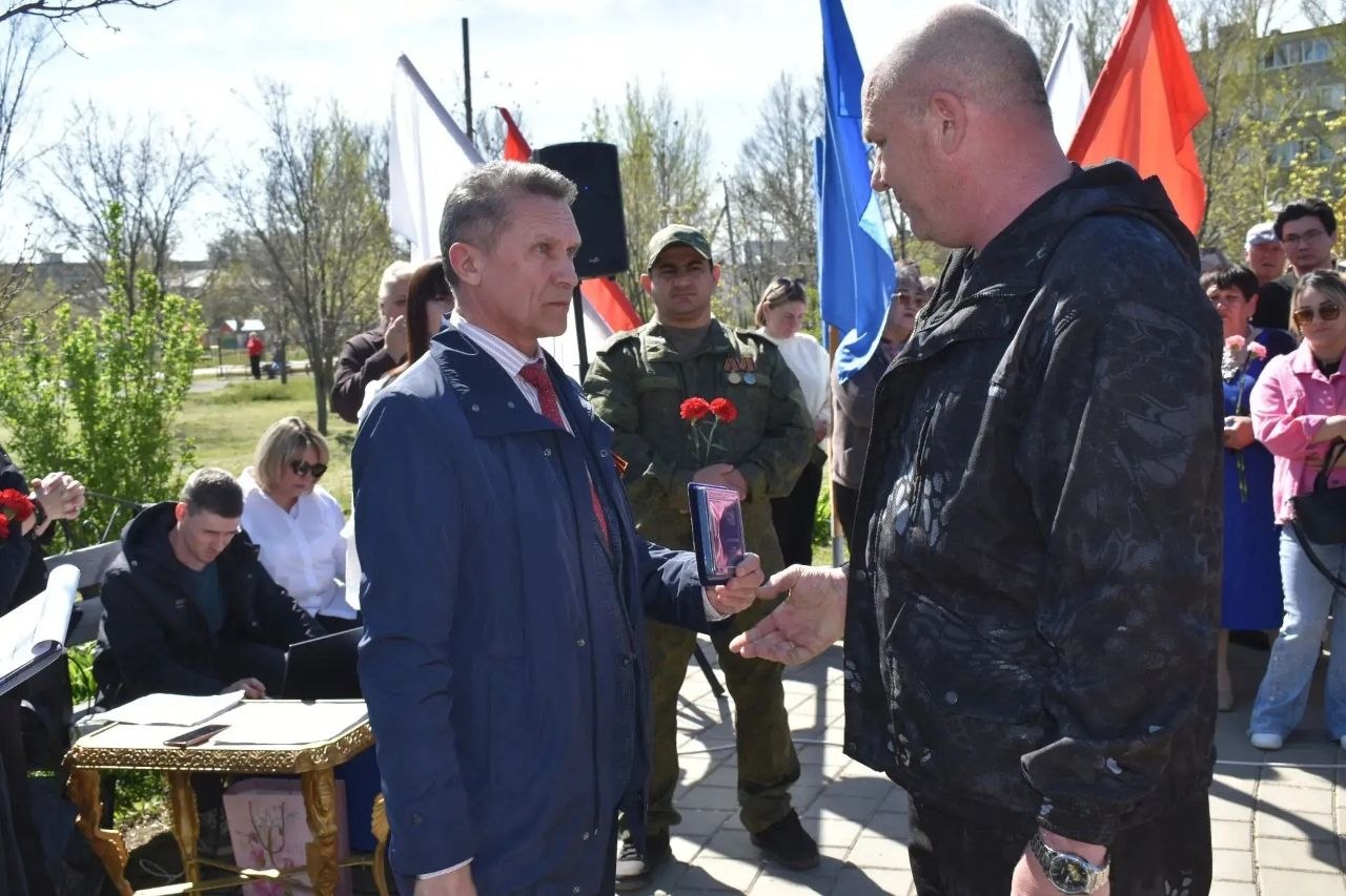 МЕДАЛИ «ОТЕЦ СОЛДАТА» ВРУЧИЛИ КО ДНЮ ПОБЕДЫ В САРАТОВСКОЙ ОБЛАСТИ МЕДАЛИ «ОТЕЦ СОЛДАТА» ВРУЧИЛИ КО ДНЮ ПОБЕДЫ В САРАТОВСКОЙ ОБЛАСТИ